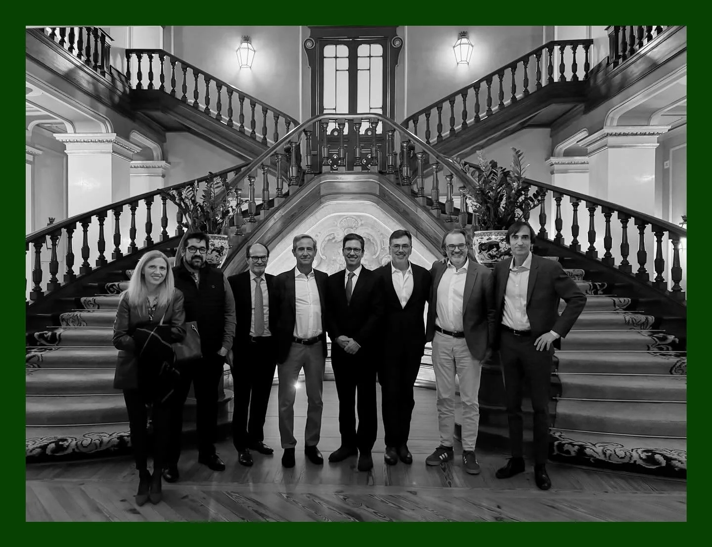 👁️ 👨🏻&zwj;🏫 #RetinaIb&eacute;rica es una trobada biennal organitzada per la @serv i la #SociedadePortuguesaDeOftalmologia. En aquesta quarta edici&oacute;, el Dr. Llu&iacute;s Arias va participar al simposi de #retina quir&uacute;rgica amb una pr