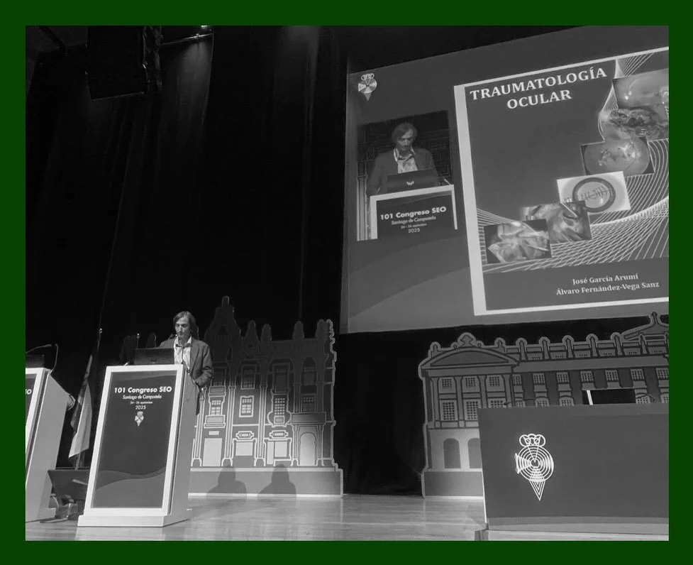 🗣️👁️&zwj;🗨️ A finals de setembre va tenir lloc a Santiago de Compostel&middot;la el 101 Congr&eacute;s de la @oftalmoseo. El Dr. Llu&iacute;s Arias va tenir el plaer de participar a la sessi&oacute; de #Retina, compartida amb altres col&middot;leg