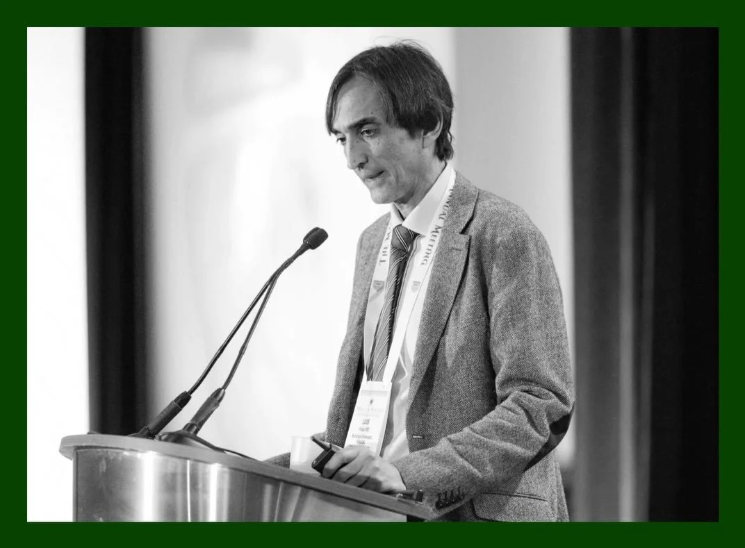 ✈️👨🏻&zwj;🏫 Un any m&eacute;s, el Dr. Llu&iacute;s Arias ha tingut el plaer d&rsquo;assistir a la trobada anual de la #MaculaSociety, celebrada aquest any a San Diego. All&agrave; va poder compartir la seva proposta de redefinici&oacute; de les ind