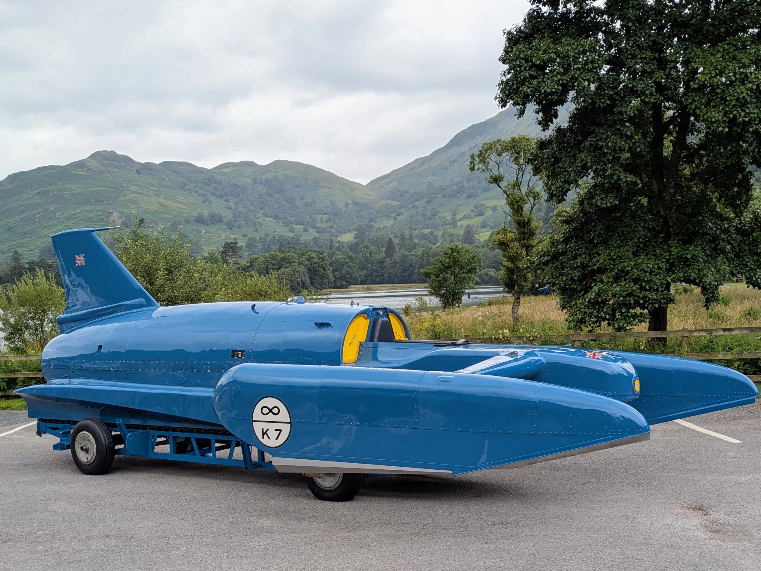 Into the water barrier: Donald Campbell &amp; Bluebird K7