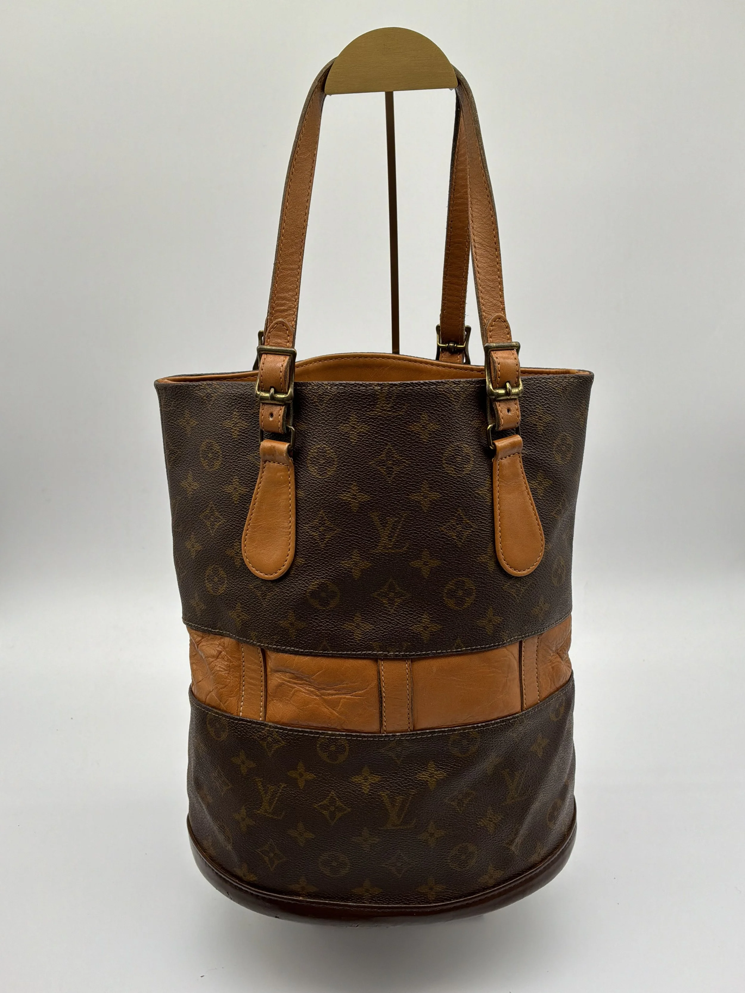 Louis Vuitton Monogram Bucket PM Shoulder Bag