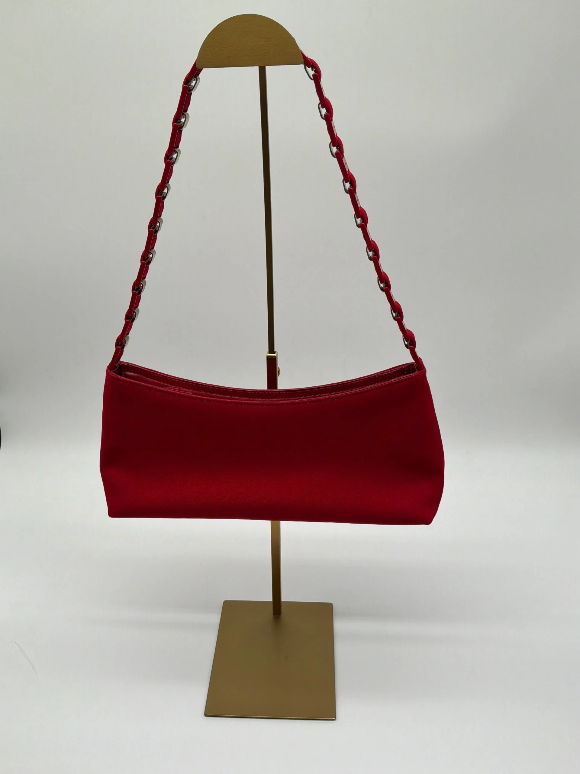 Salvatore Ferragamo Red Leather Baguette Shoulder Bag - Chain Strap