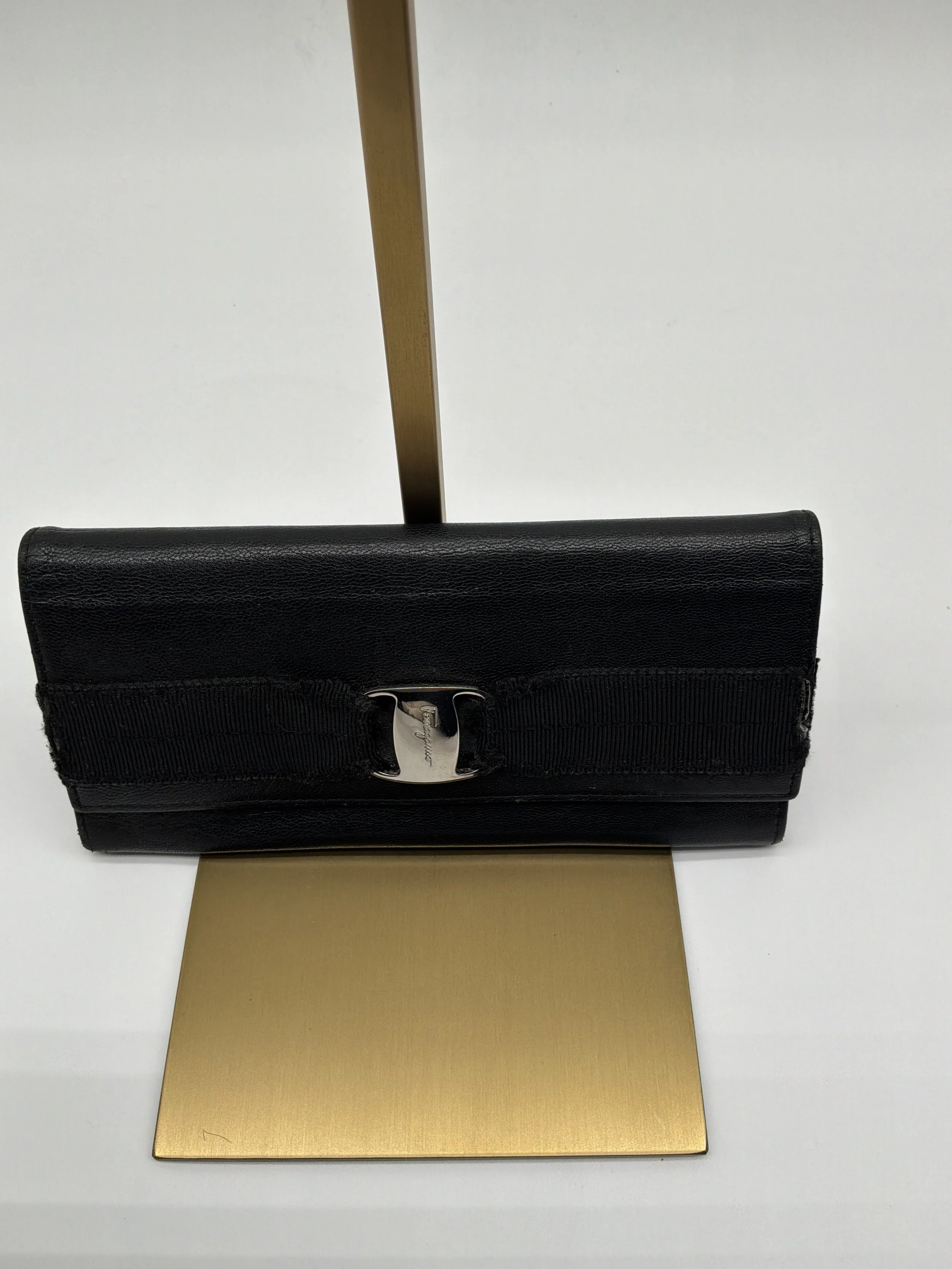 Salvatore Ferragamo Black Leather Vara Bow Continental Wallet