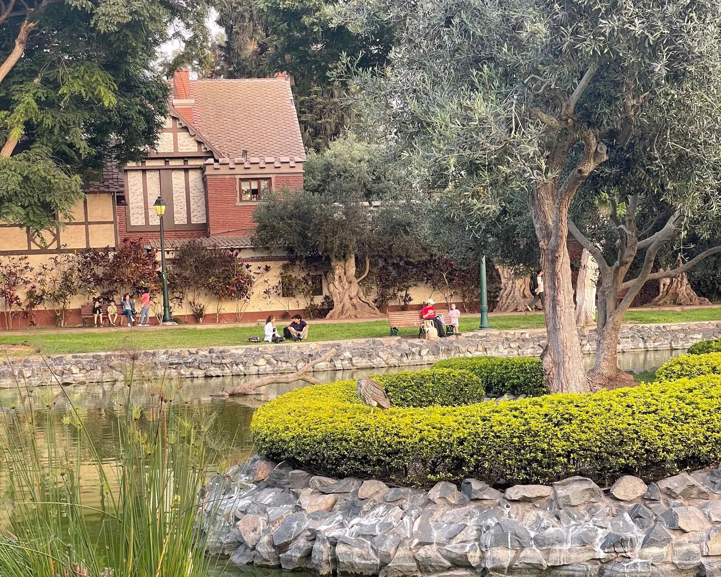 Park with a pond in San Isidro, Lima