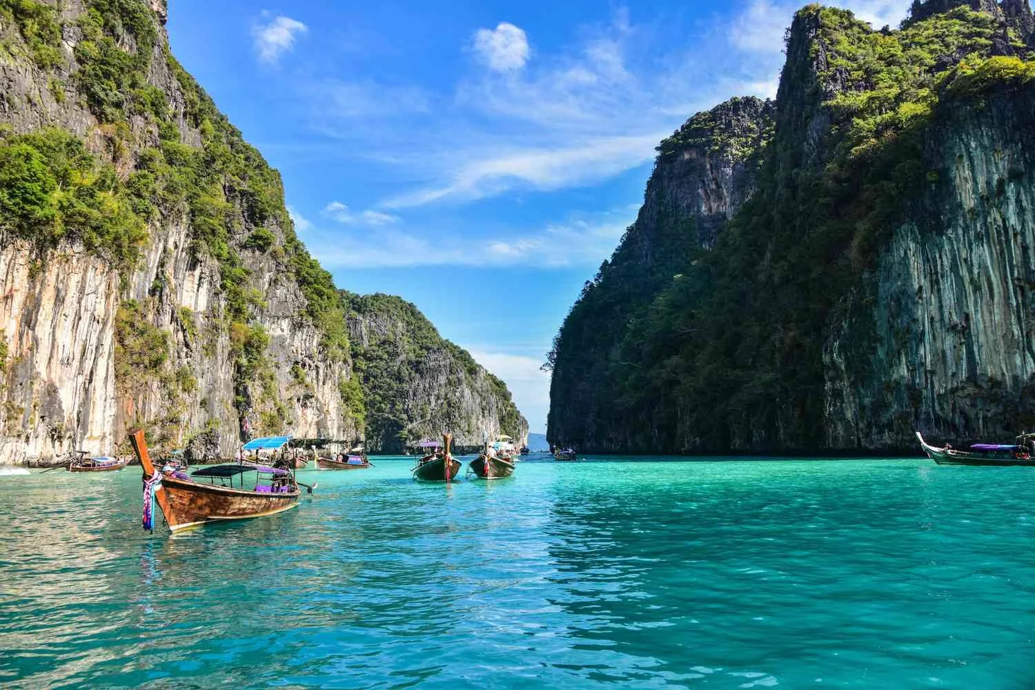 How to Choose the Right Thai City or Island for a 1–3 Month Stay