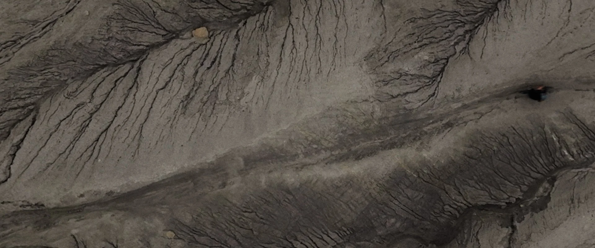 Choose your style_no grpahics_Master.00_00_50_20.Still039.jpg