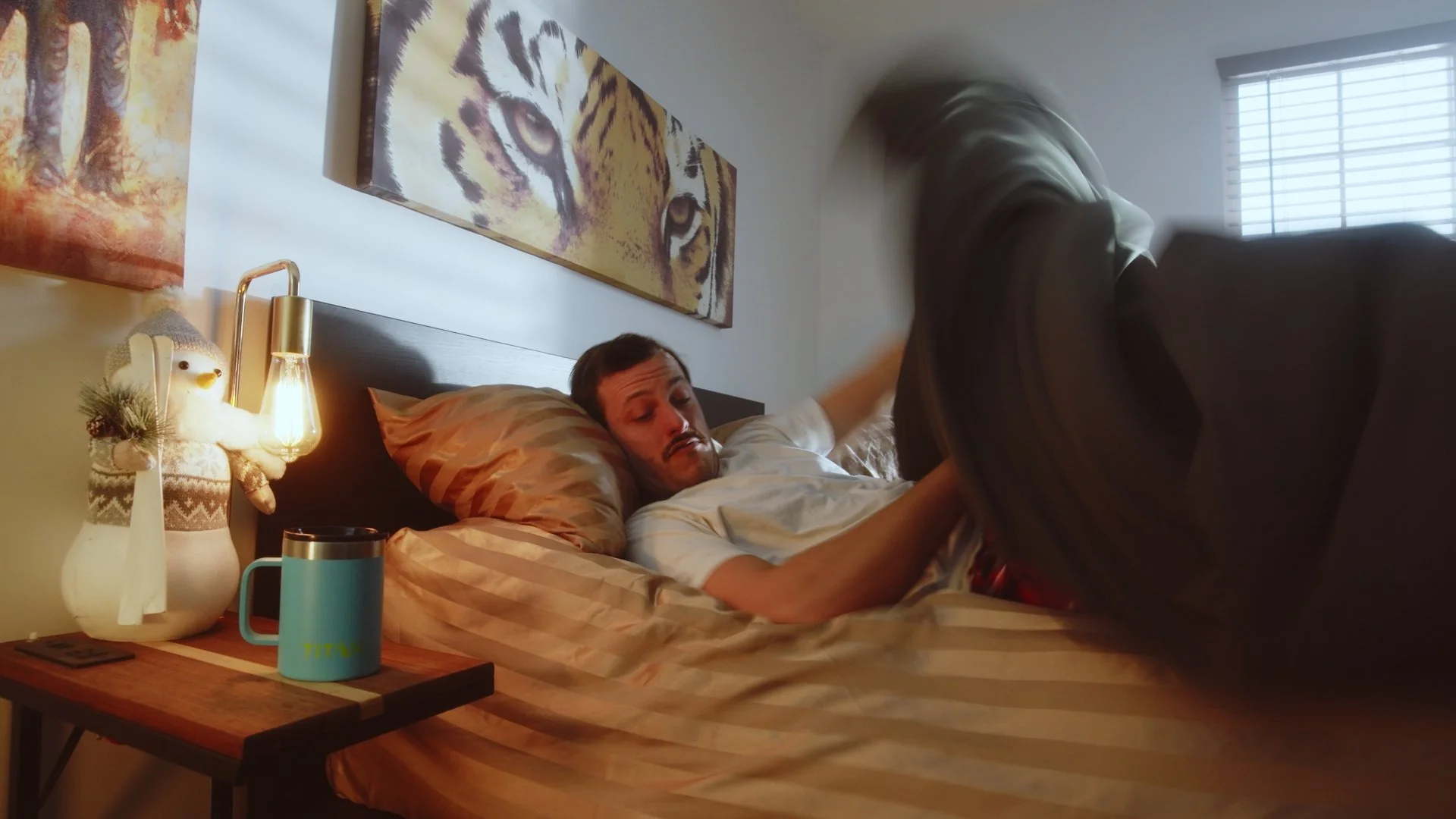 AZ Gift Video Stills_1.1.2.jpg