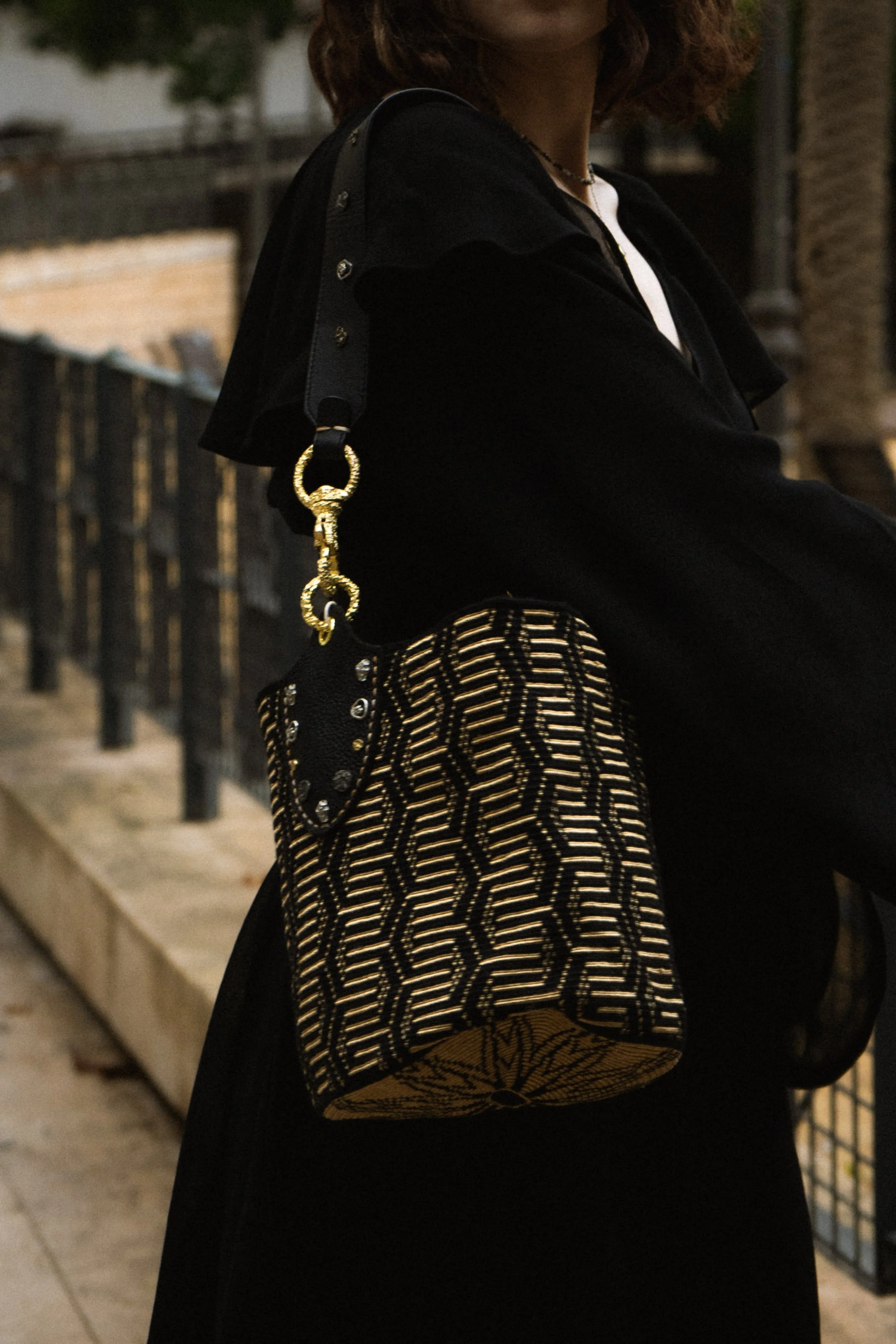 🏆 The Vanguard Bag