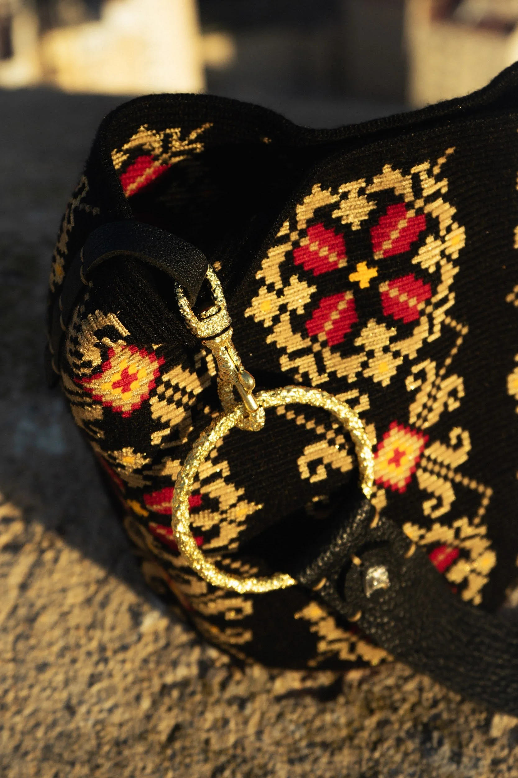 🖤 The Eclipse Bag