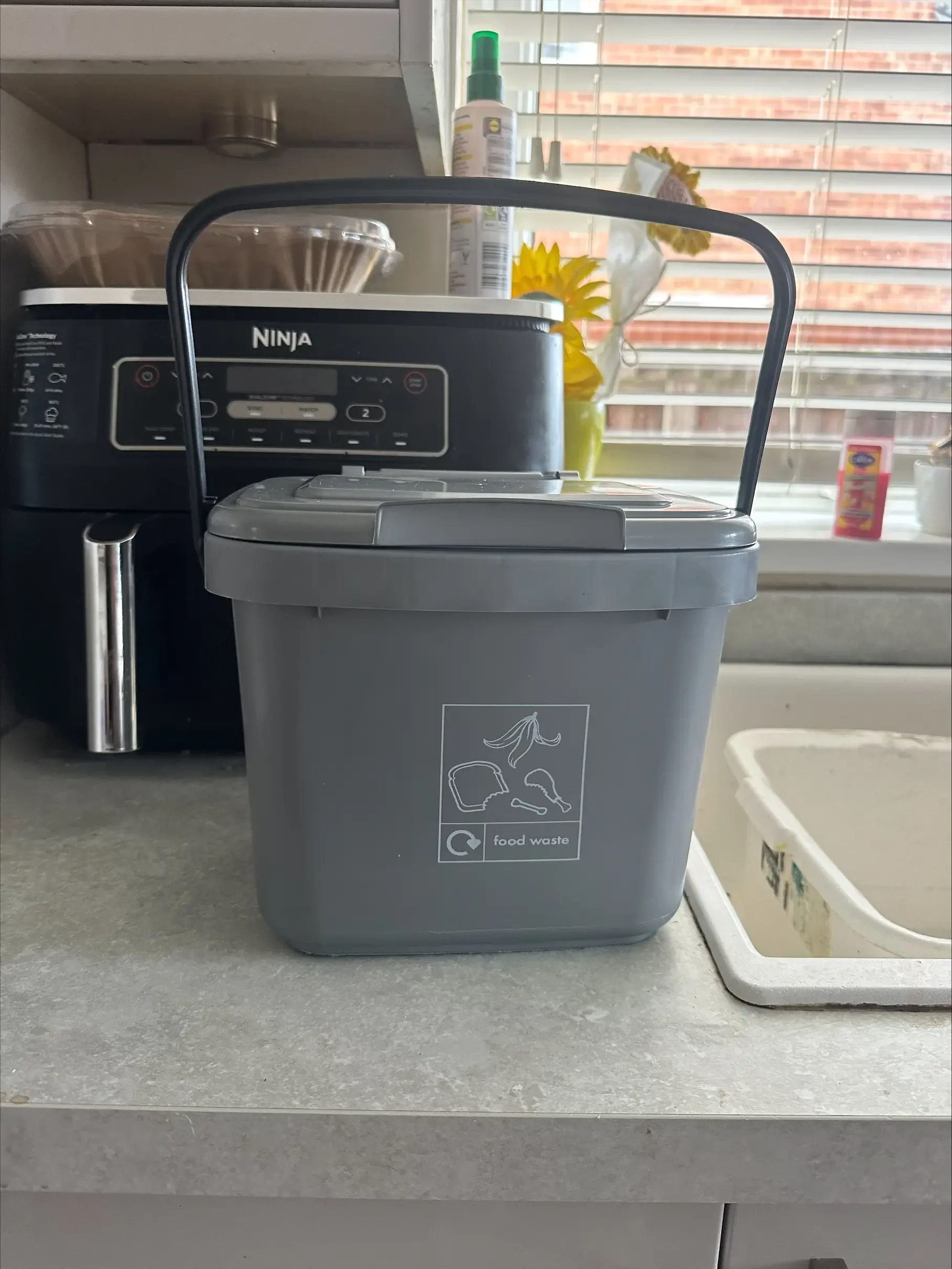 kitchen food waste bin.webp