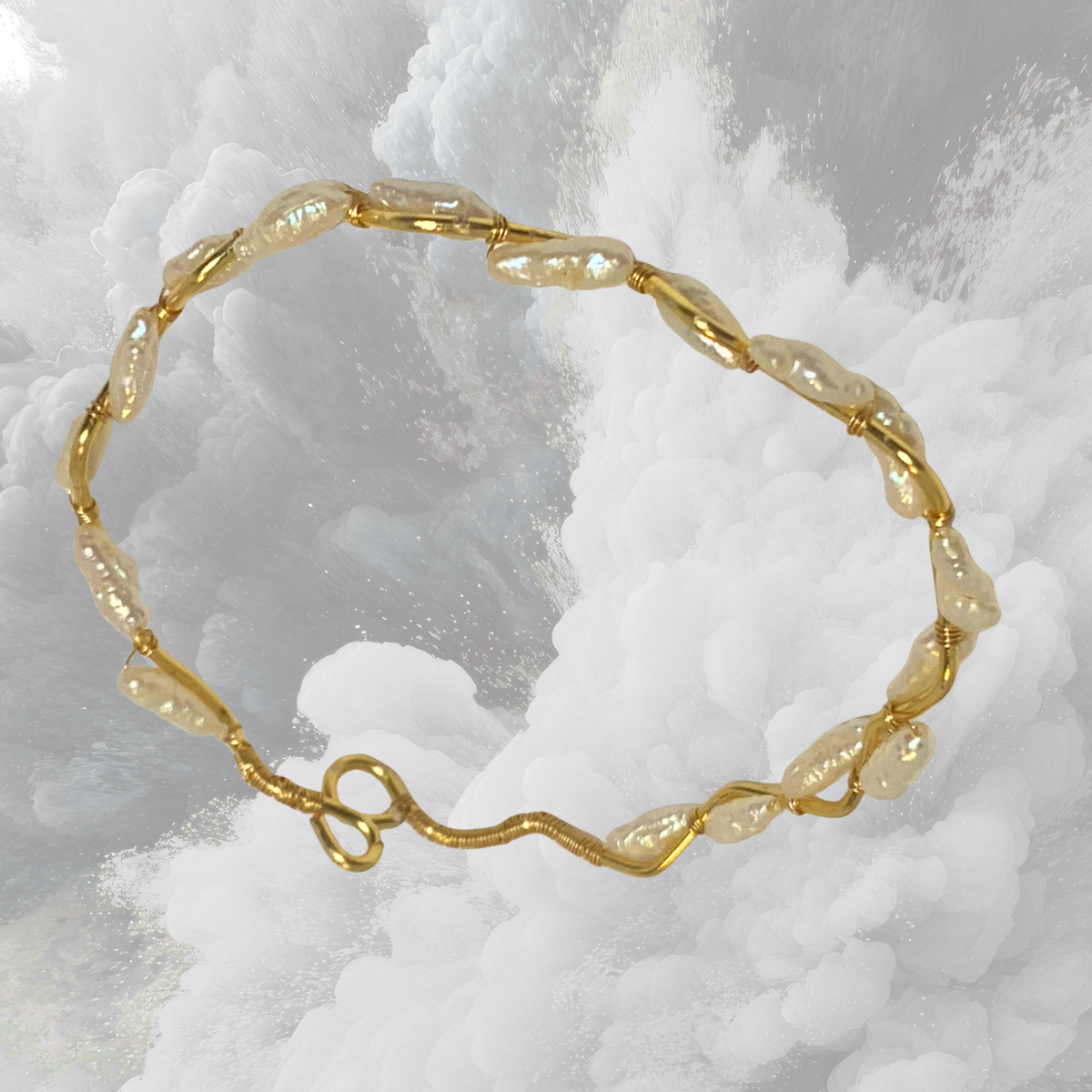 Freshwater Pearls and Gold Plated Copper Bracelet