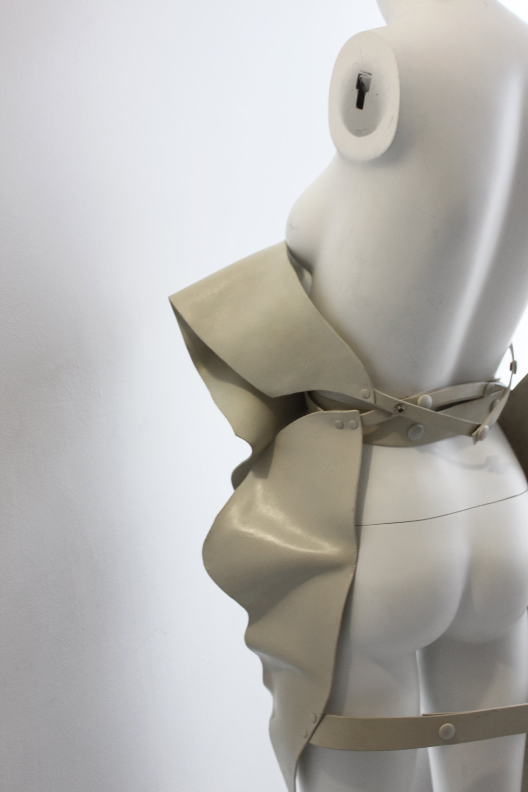 White petal harness5.jpg