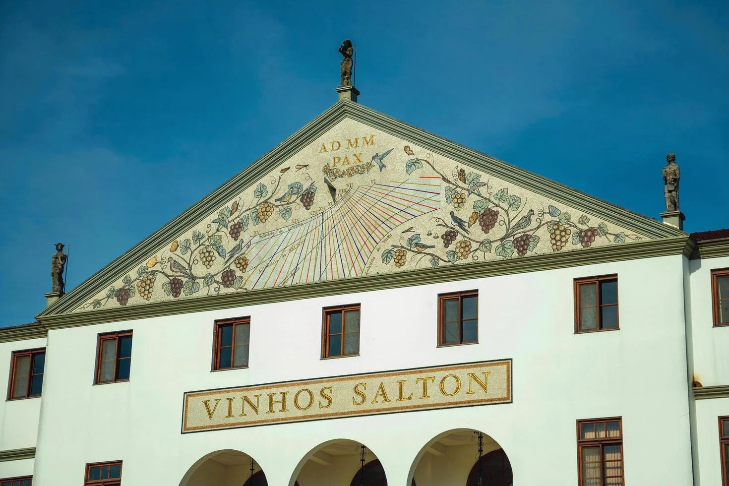 bento-goncalves-brazil-july-10-2019-painted-pediment-and-company-signboard-on-the-facade-of-salton-winery-building-near-bento-goncalves-a-friendly-country-town-famous-for-its-wine-production-free-photo.jpg