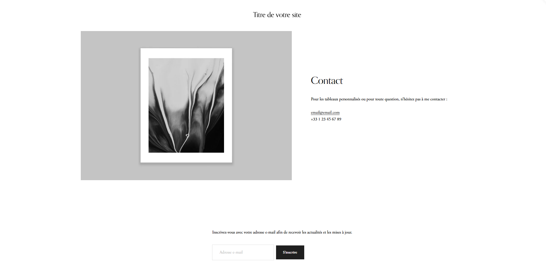 Page d'accueil avec une section contact et un pied de page contenant un formulaire