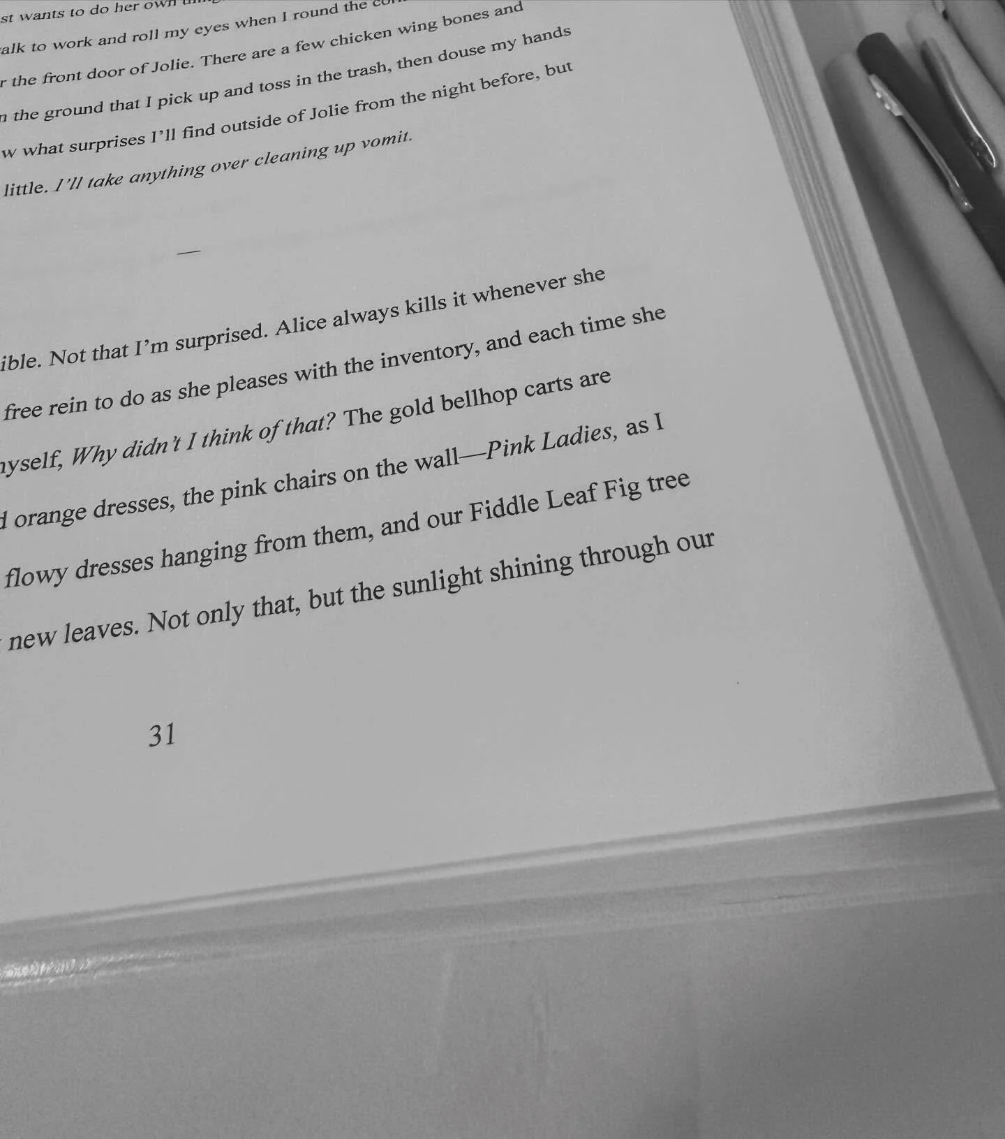 Shoutout to the pink ladies and gold bellhops making an appearance in my book 💖🪑 Swipe for reference🥲