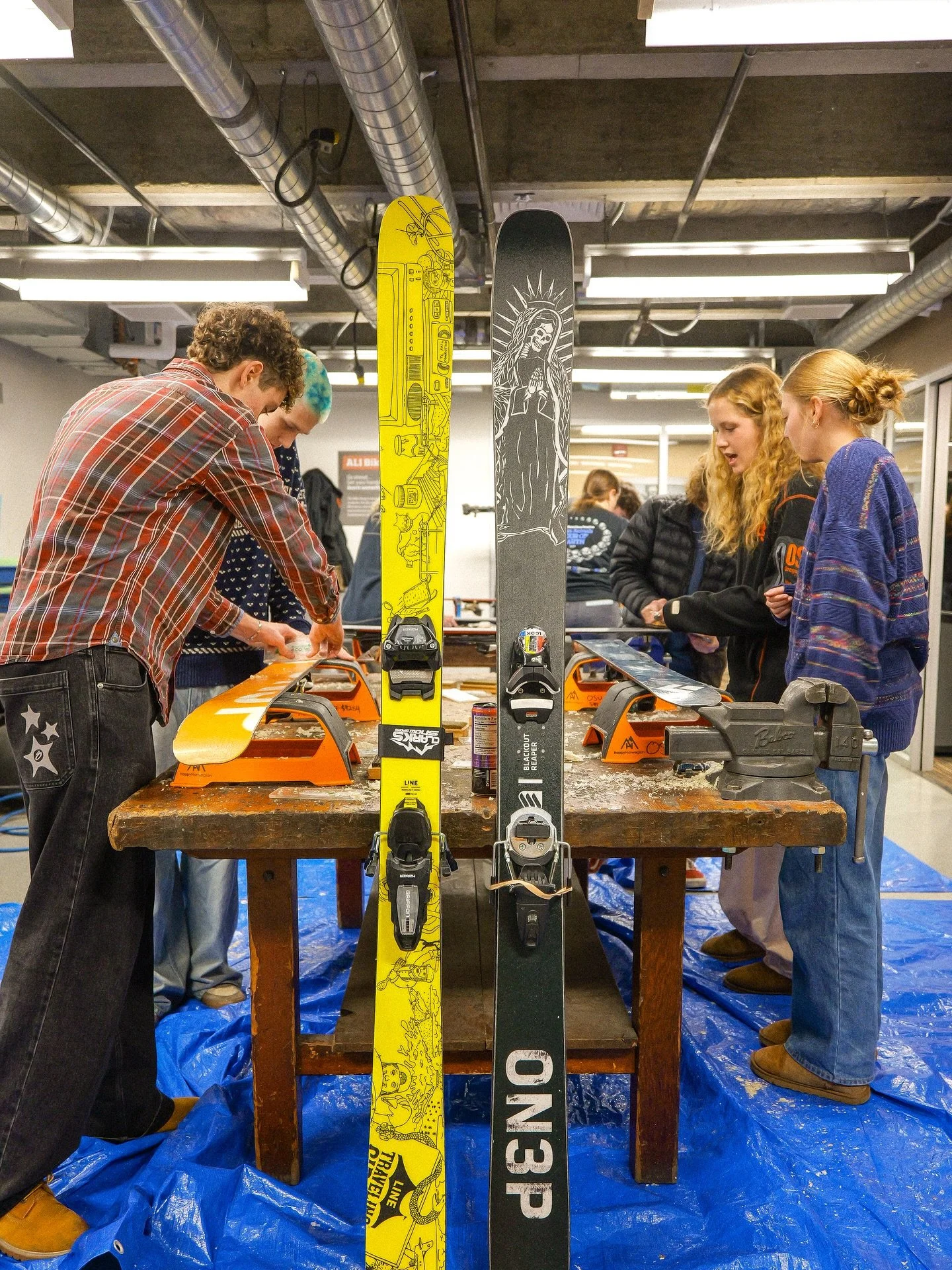 Thank you to everyone who came out to Wax Night 2!!! 

We had such a fun night socializing with you guys and teaching y&rsquo;all how to wax. Huge thank you to @drinkbegoat for coming in to host the Goat Games and provide us with some much needed ene