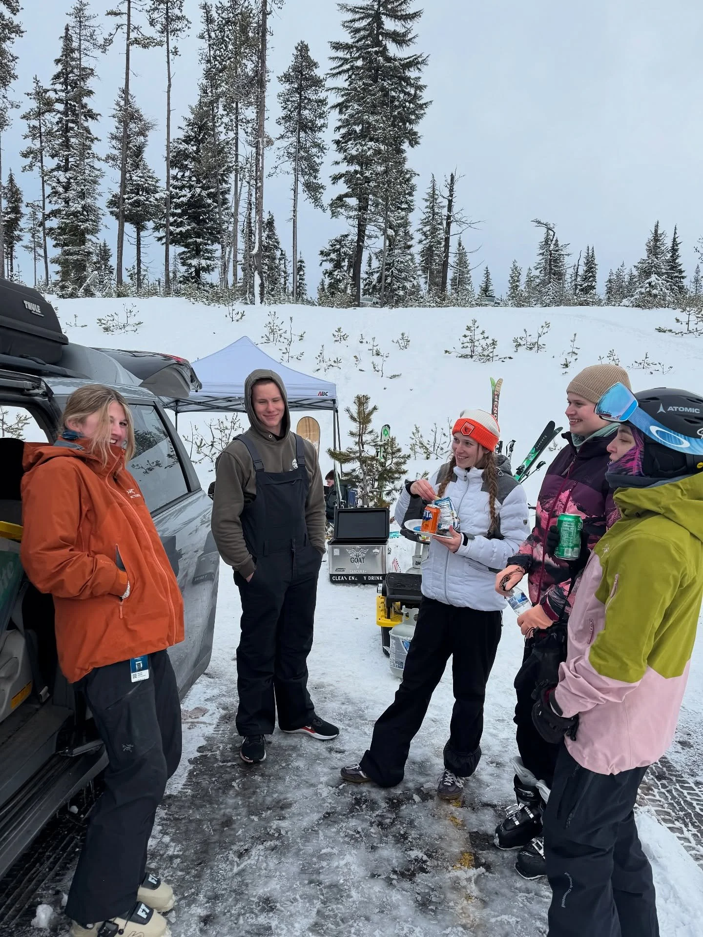 Hoodoo tailgate recap!!!

Thanks to everyone who came out last weekend, probably one of the best days we have gotten as a club this season! We really enjoyed getting some laps with you all. And the vibes at the tailgate were great too! Almost makes u