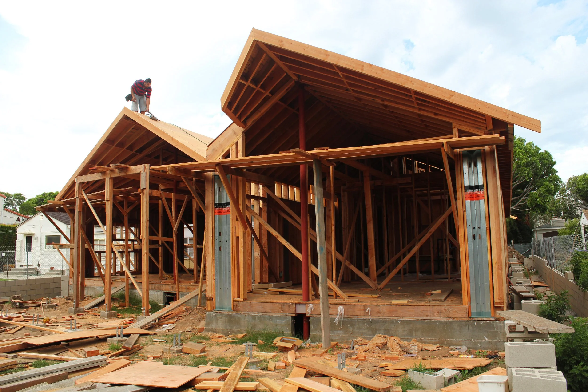 HWR-CONSTRUCT.jpg