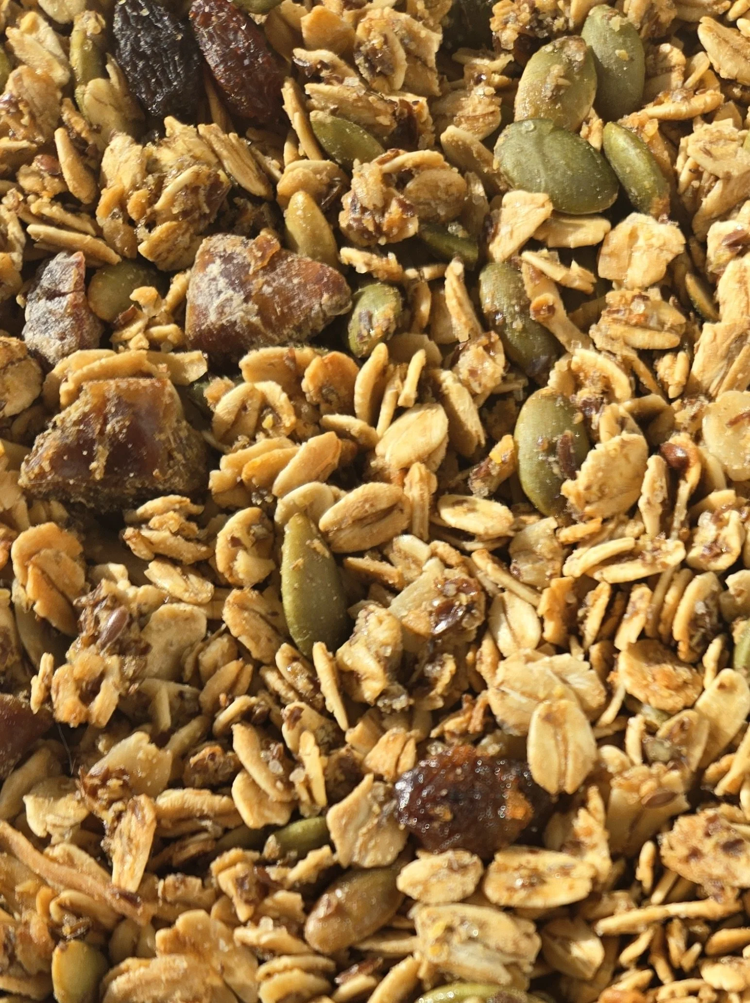 Cinnamon Raisin Granola