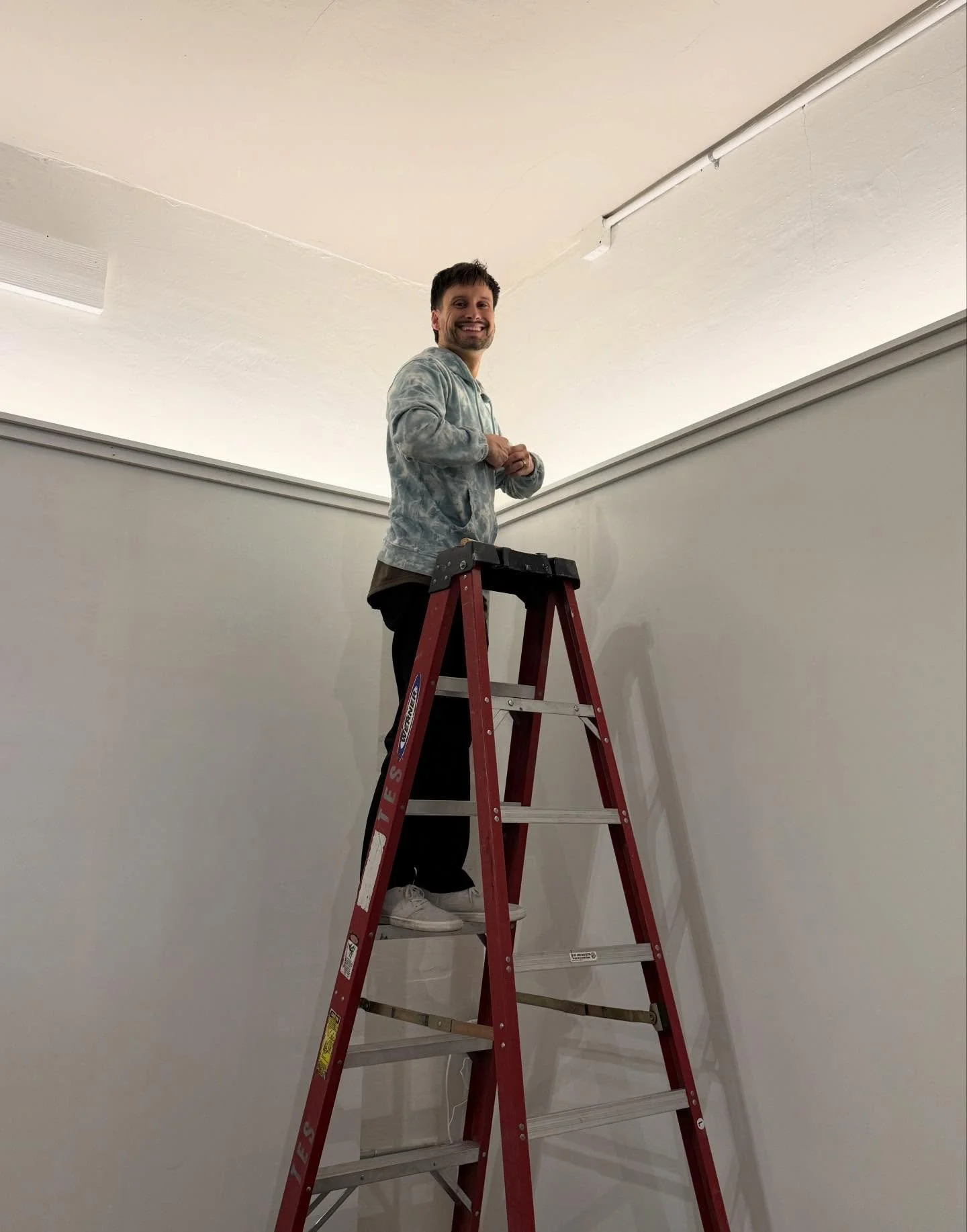 Our very own Christmas Tree Angel lit up the gallery today! ✨