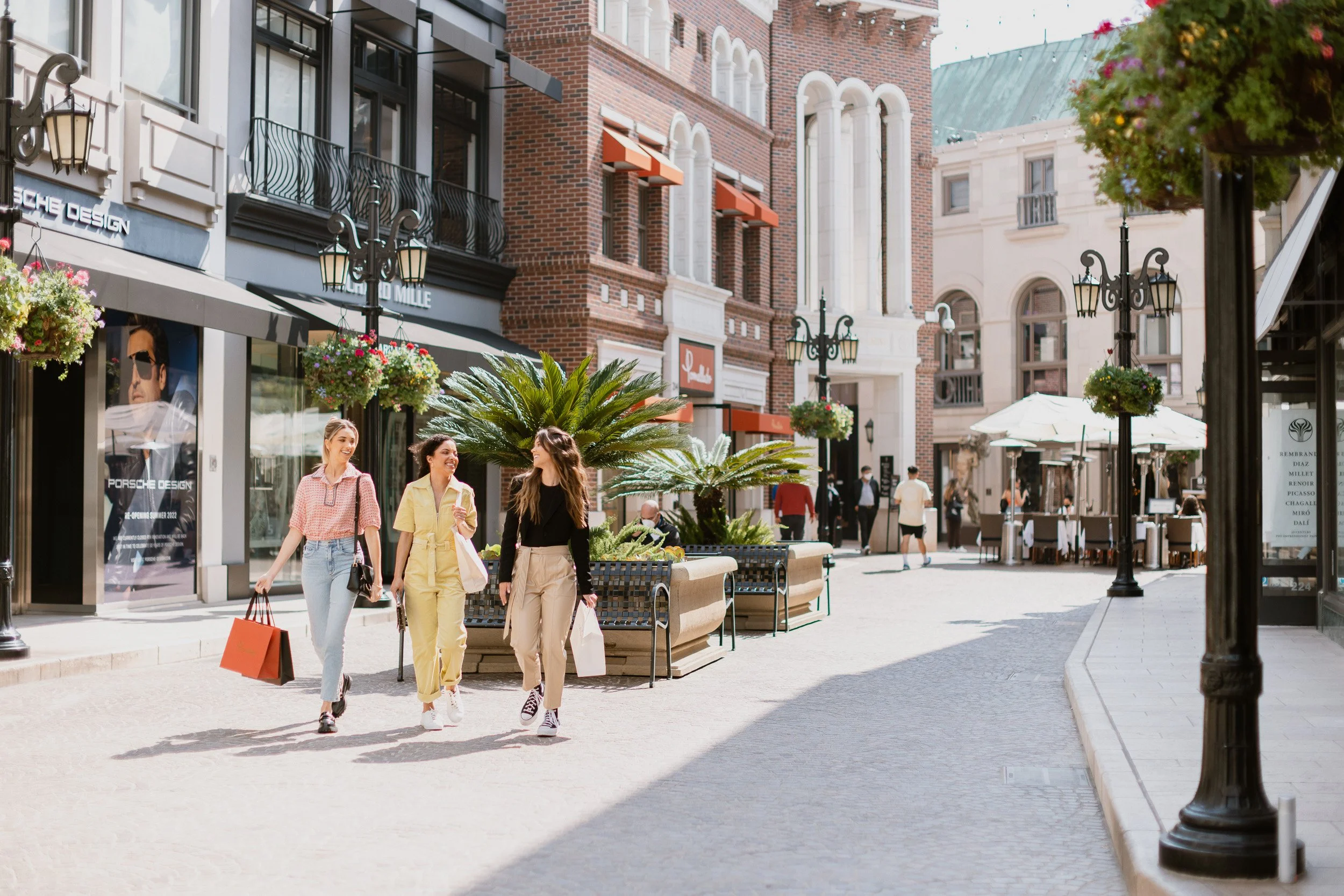 L04_Rodeo_Drive_3990_MR.jpg