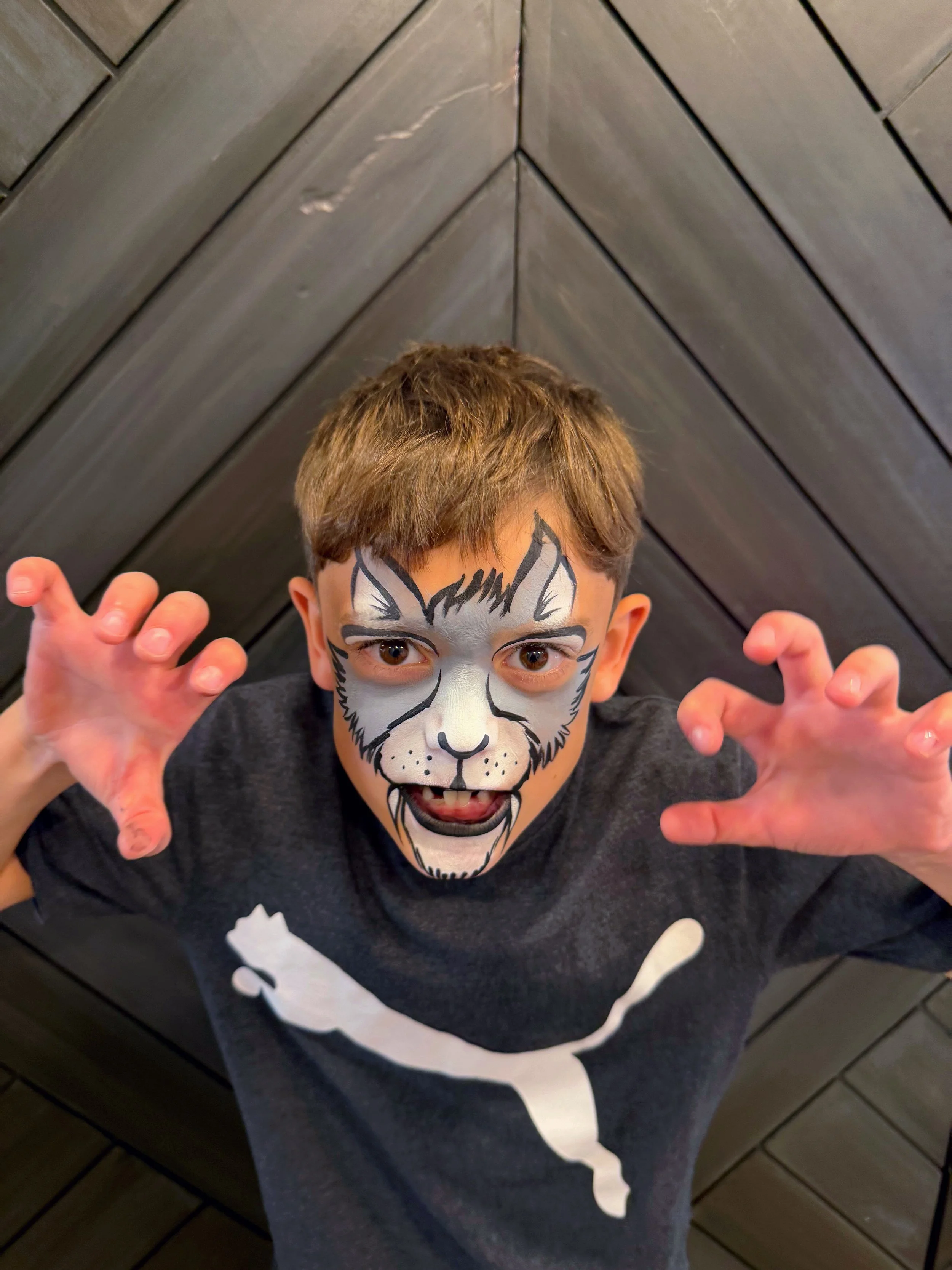 hhalloween fun face paitning grey wolf