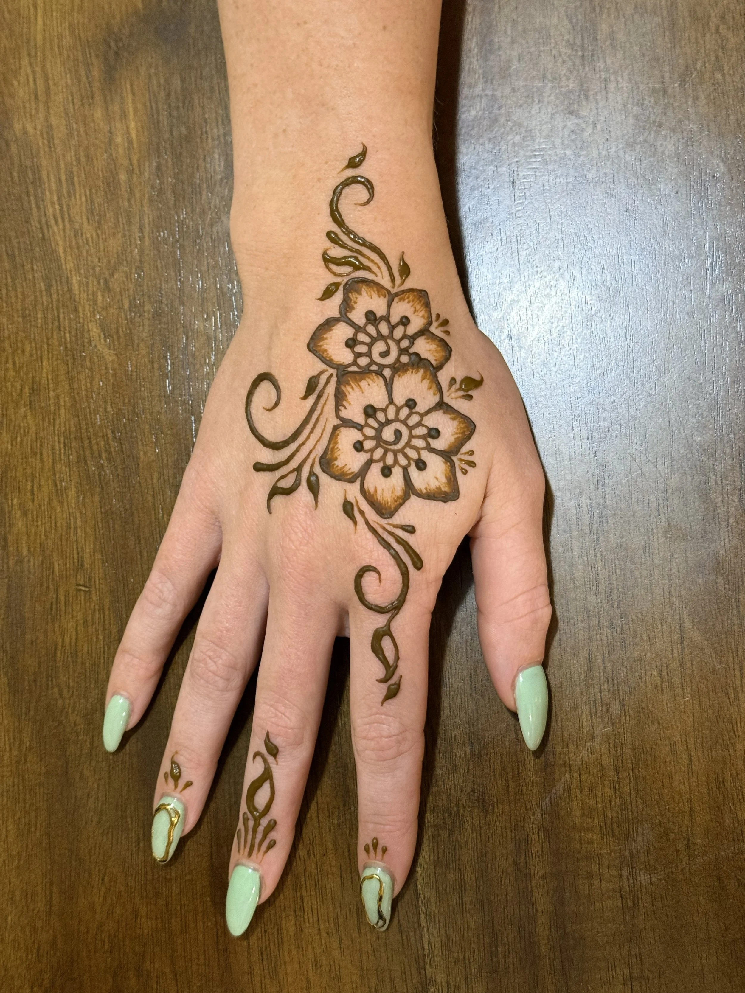 For Hire Henna Artist event parties