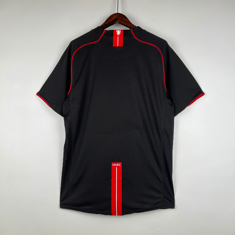 Manchester United Retro Black 07.08 2.png