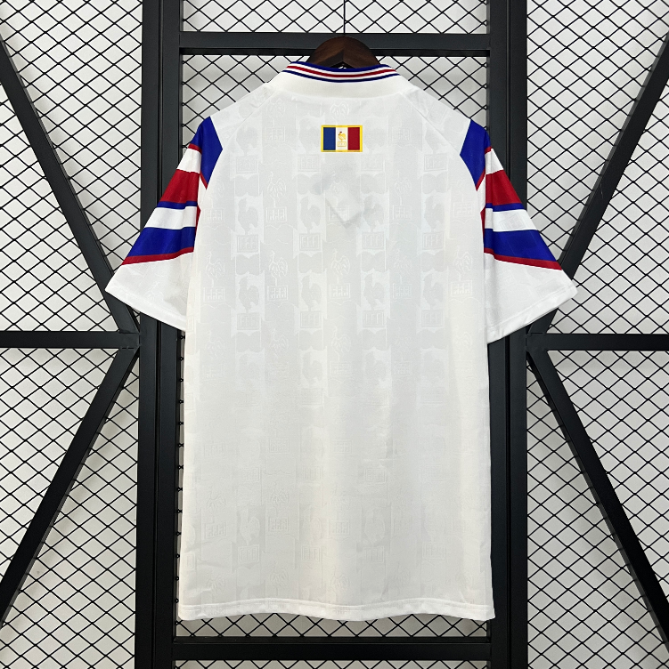 France Retro Away 2006 2.png