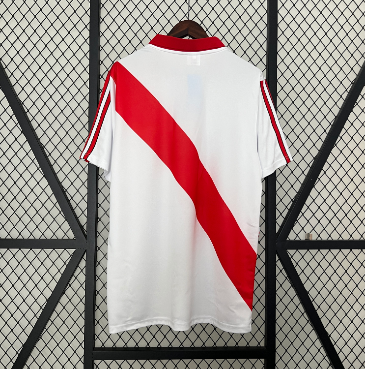 River Plate Retro Home 96.97 2.png