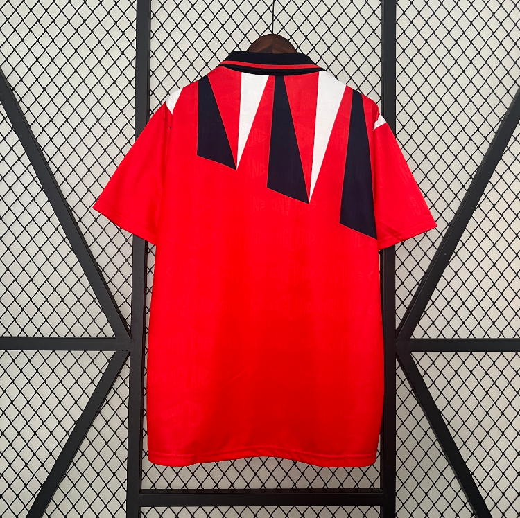 England Retro Away 92 2.png