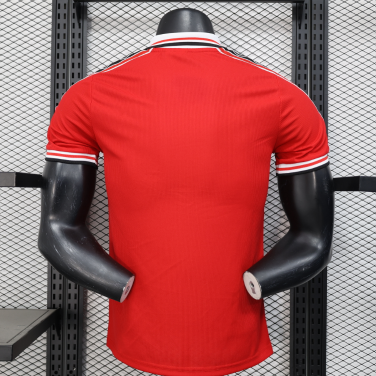 Manchester United Retro 98.00 2.png