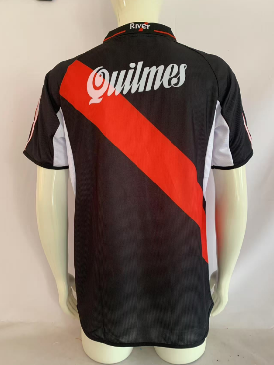 River Plate Retro Away 00.02 2.png