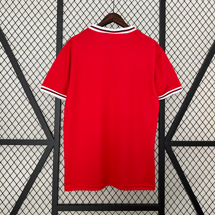 England Retro Away 1982 2.png