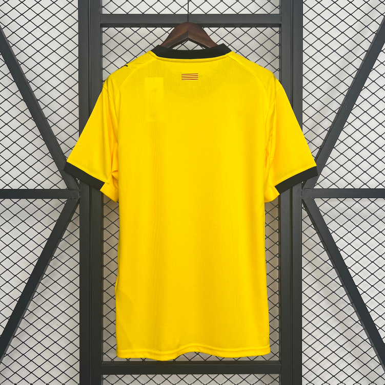 Girona Away 25.26 2.png