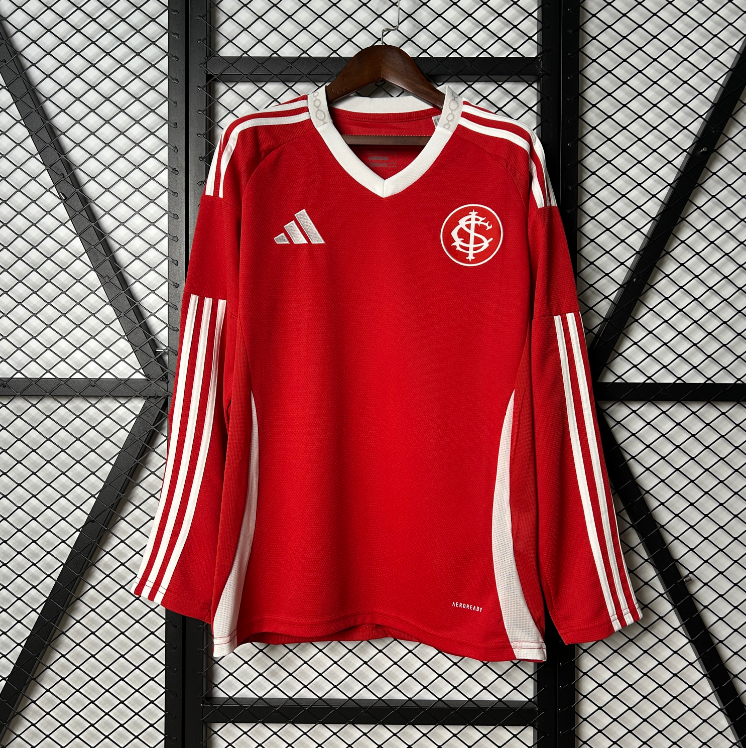 Internacional Long Sleeve 25.26 1.png