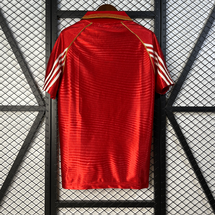 Benfica Retro home 98.99 2.png