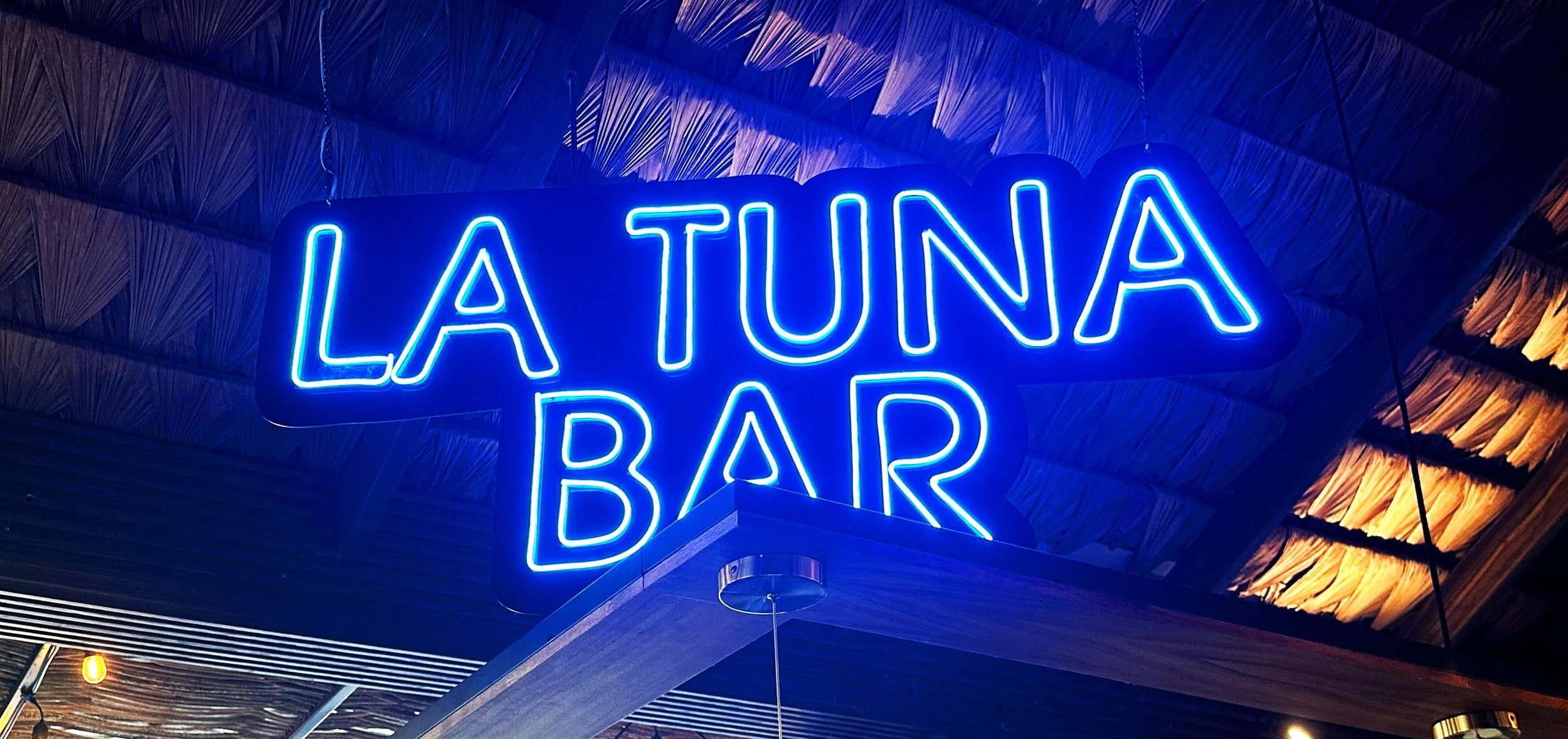 bar neon.jpg