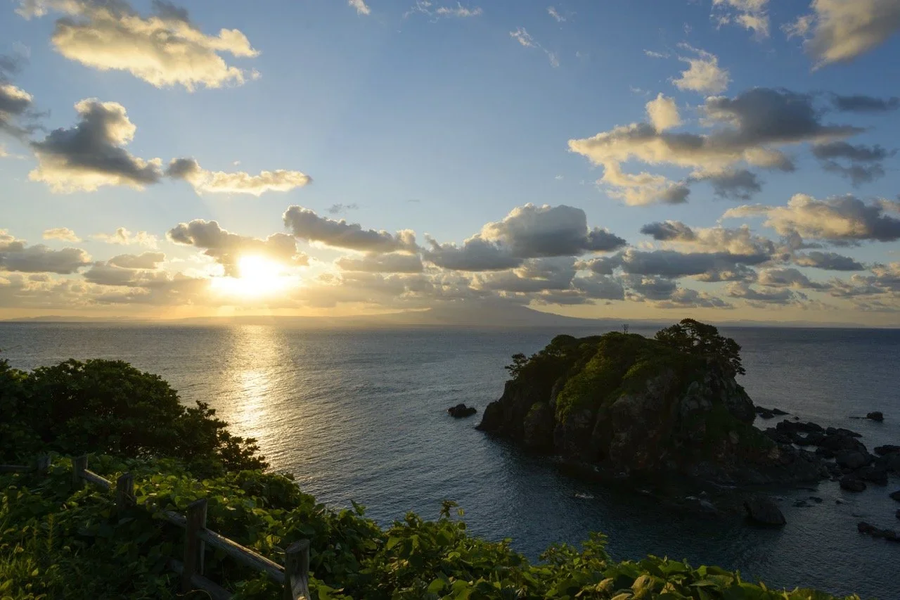 1679_Tobishima+islands：+View+from+Hanatozaki+Observatory+Large.webp