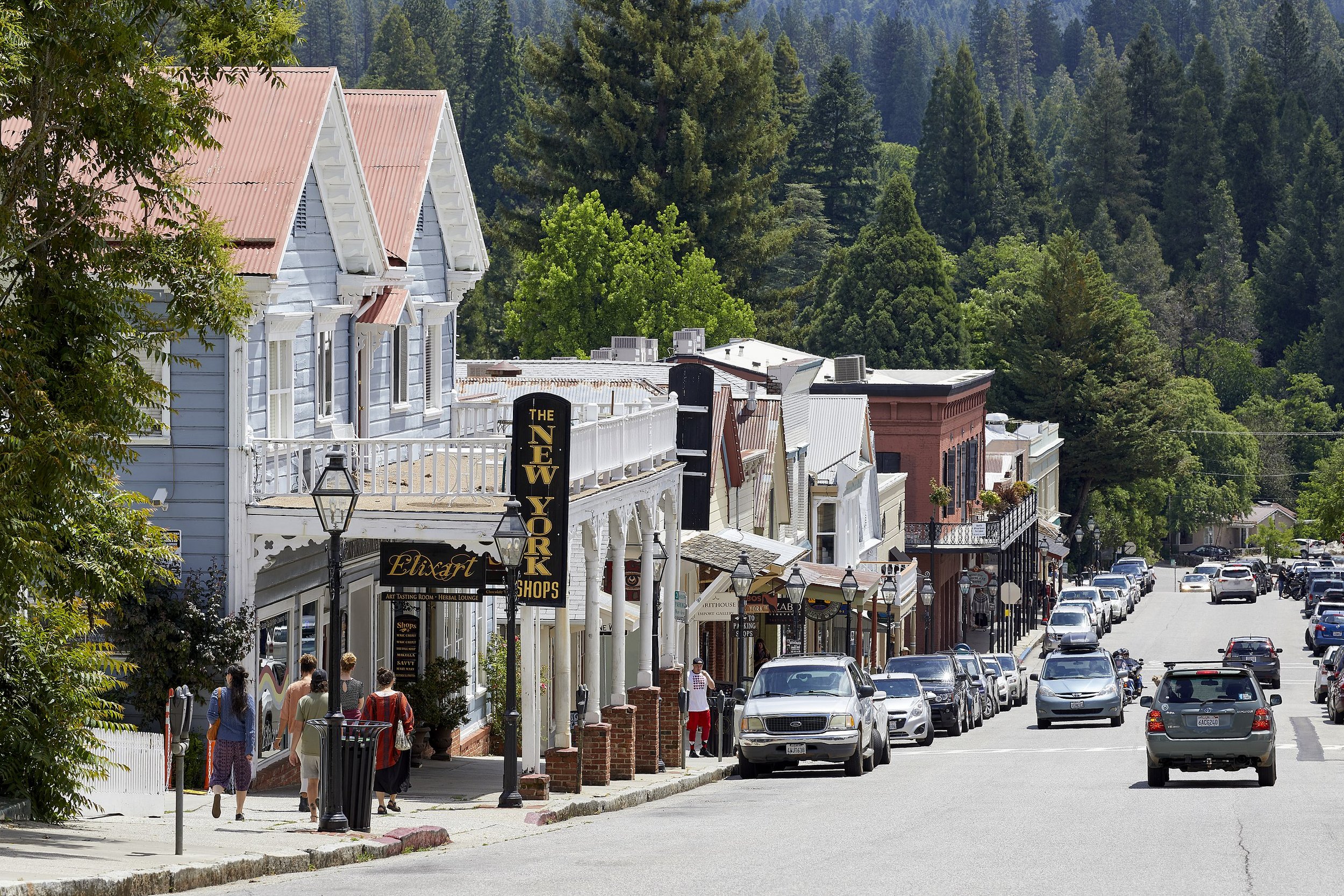 Historic downtown Nevada City, California, featuring local shops, walkable streets, and Gold Rush–era architecture.