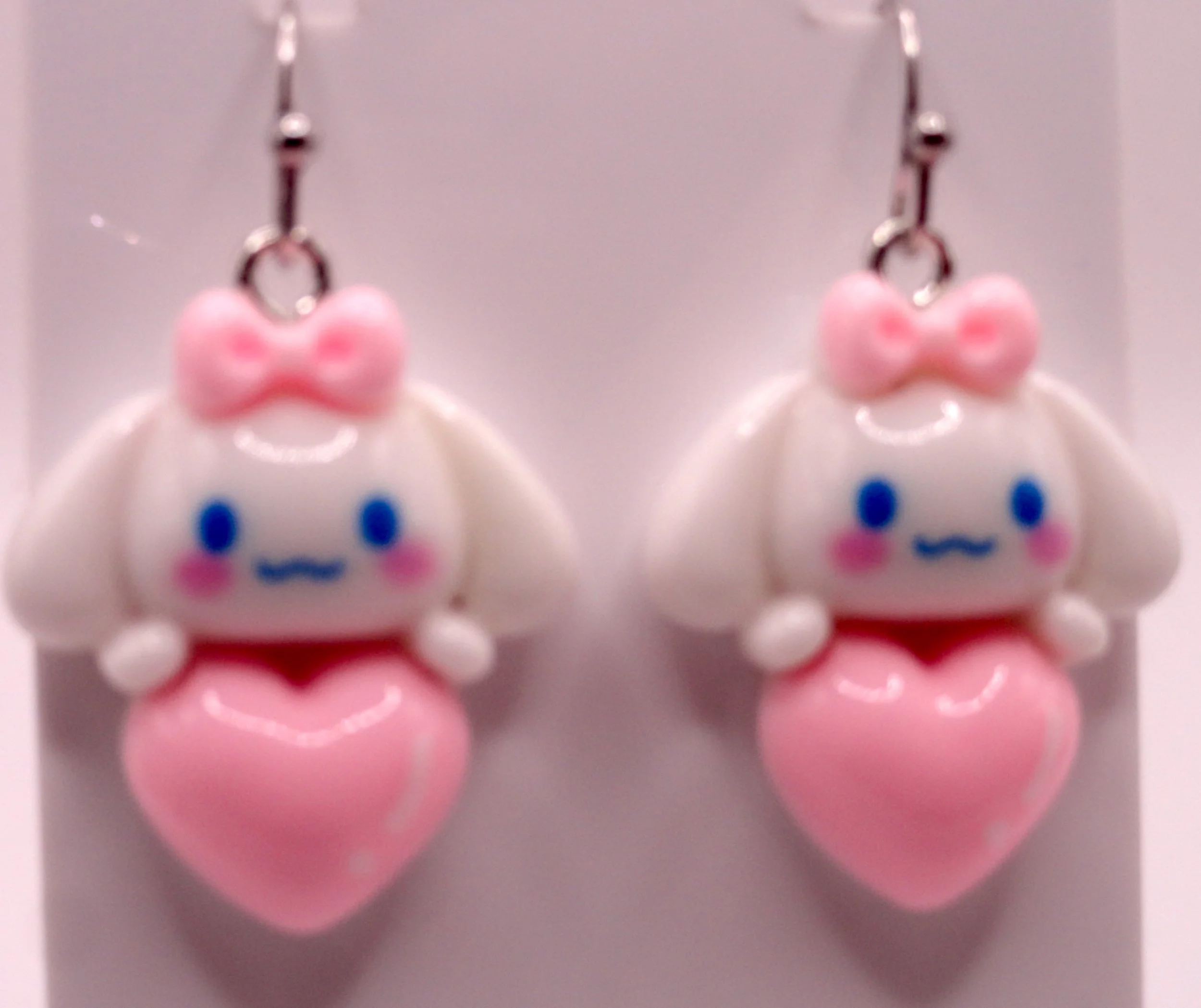 Cinnamonroll Heart Earrings