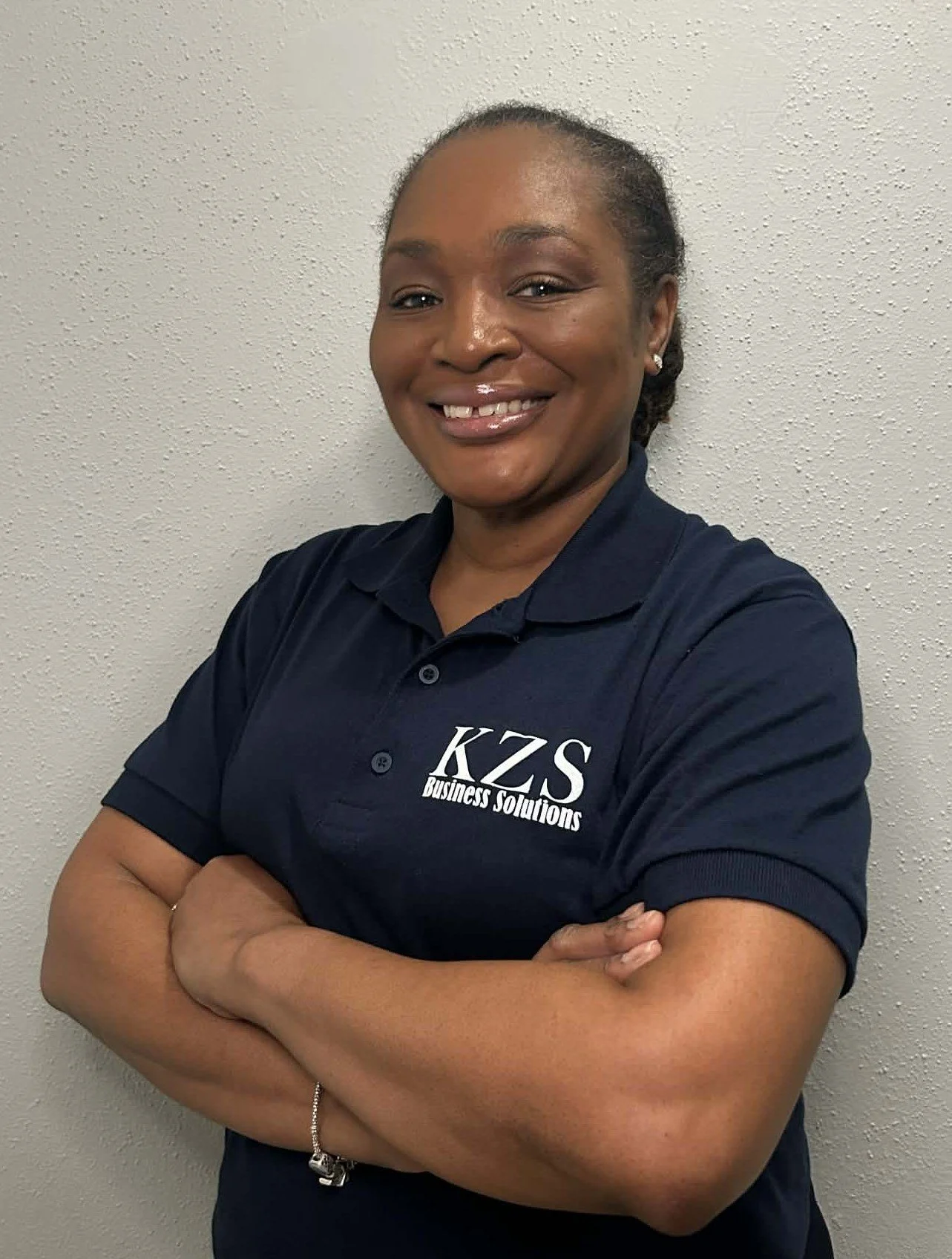 Keona Lanceslin Davis, Founder of KZS Business Solutions, providing professional administrative and operational strategy.