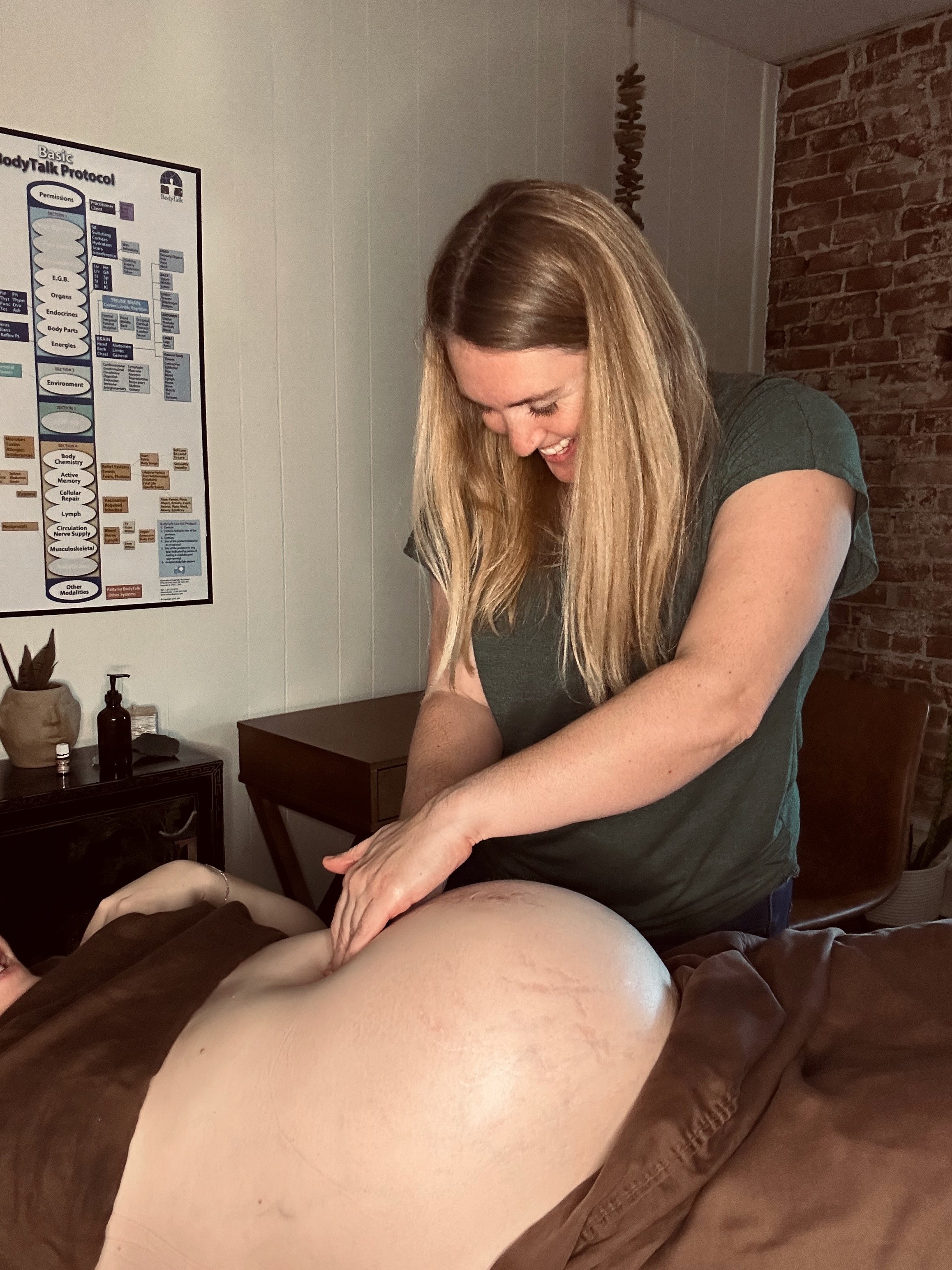 Prenatal Massage, Craniosacral Therapy, Spinning Babies Body Balancing, Breech Release, Traditional Midwifery, Homebirth in Kansas City, Missouri, Kansas