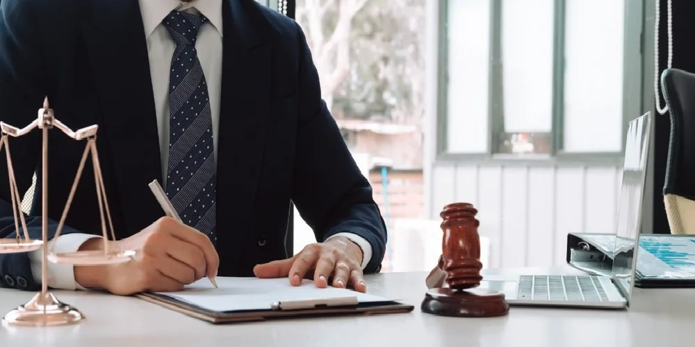 Trusted Mobile Notary in San Fernando Valley | Lili Notary