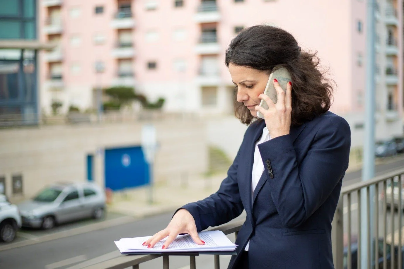 Mobile Travel Notary For Legal Documents