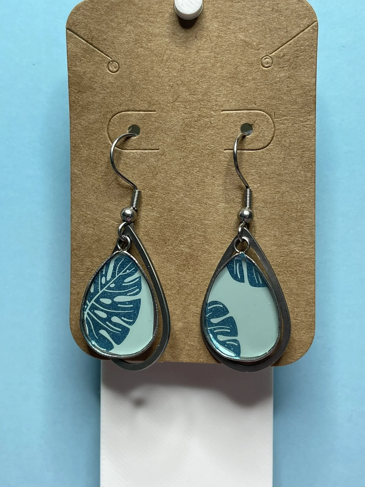Blue Leaf Shimmer
