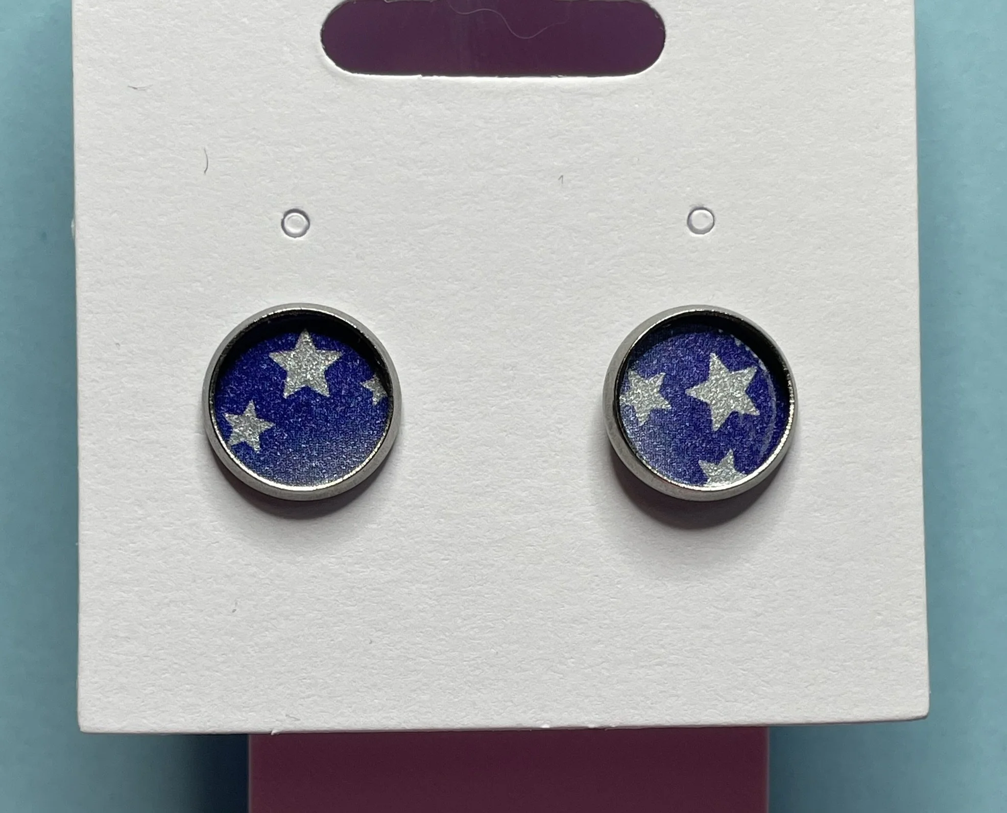 Stars Circle Post