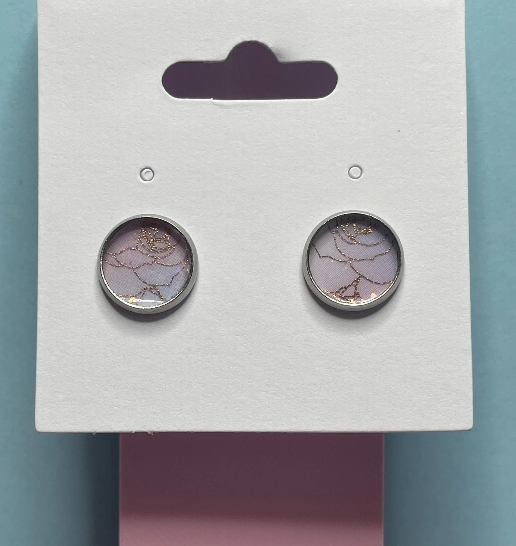 Pastel with Gold Circle Post
