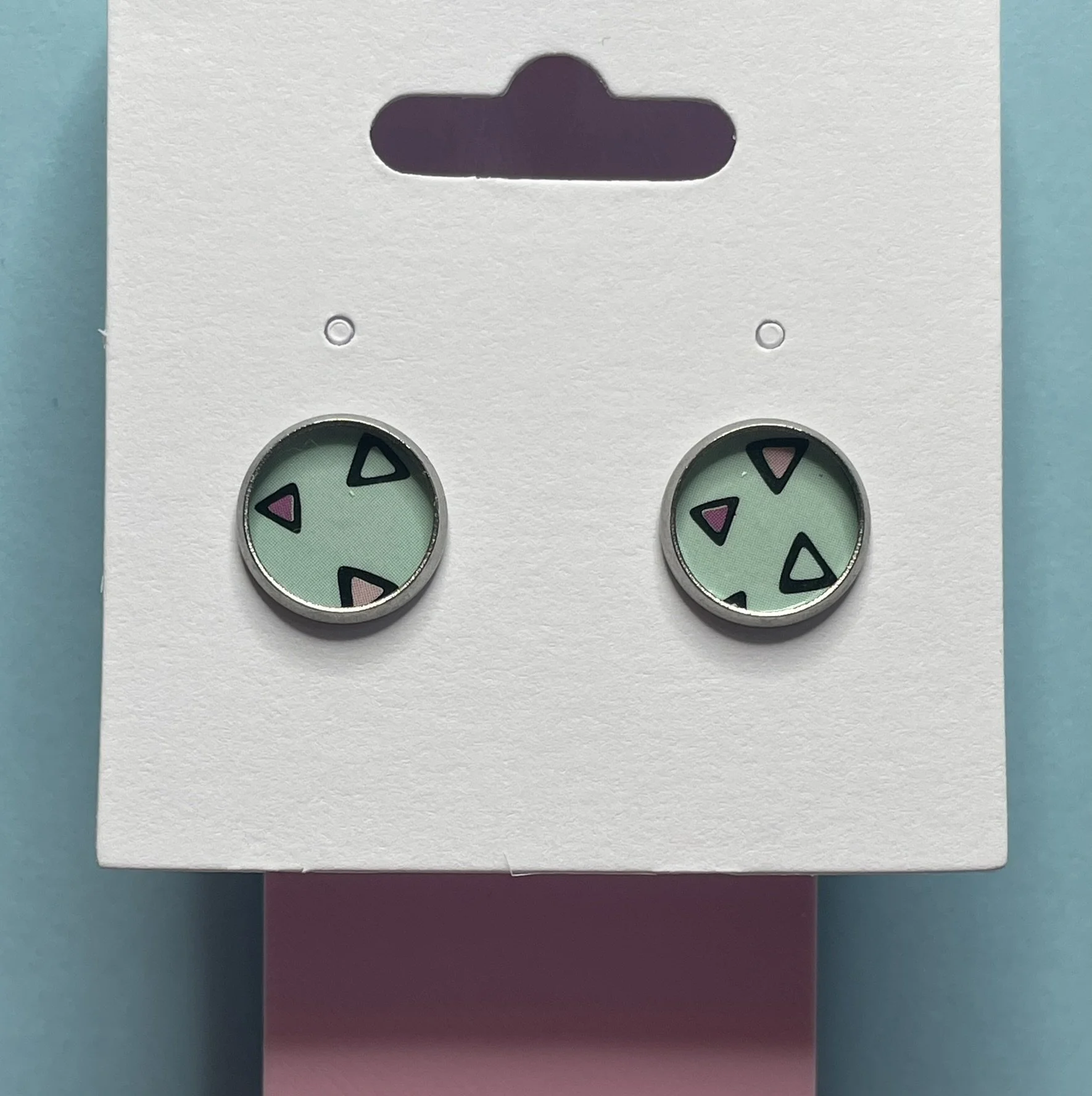 Mint Green with Triangles Circle Post