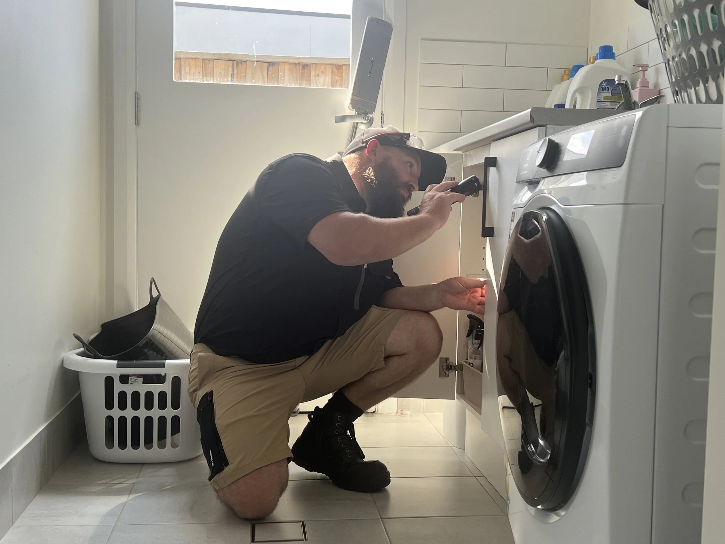 Fumatex pest control technician in port macquarie conducting a thorough pest inspection